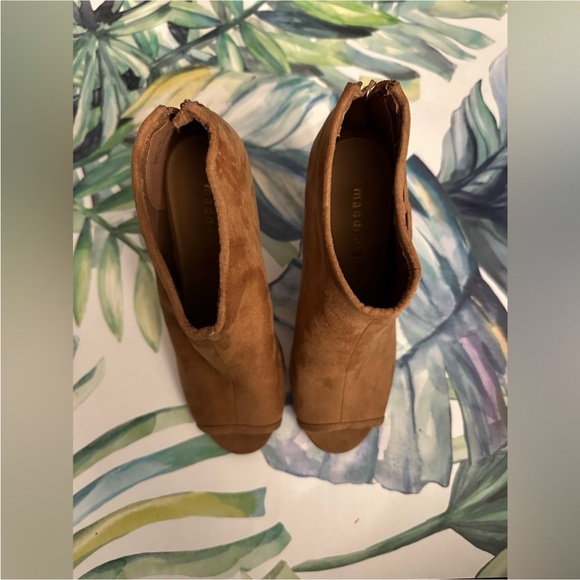 Chic Madden Girl by Steve Madden Peep-Toe Booties Women’s Size 6.5 Boho - Picture 3 of 7
